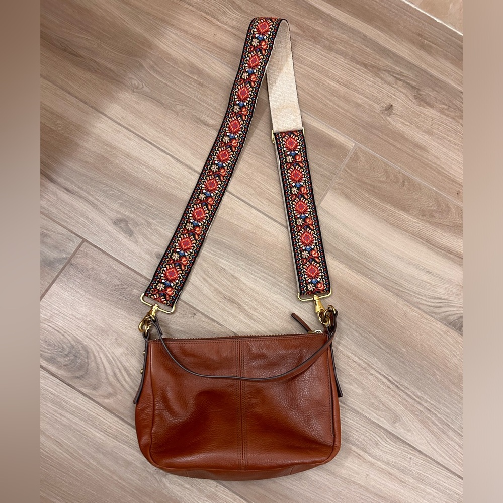 Fossil Women's Jolie Leather Crossbody Purse Handbag for Women with Guitar Strap